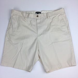 Banana Republic Men’s Khaki Shorts